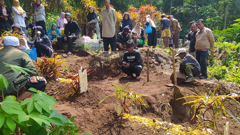 Lewati Masa Kritis, Begini Kondisi Terakhir Korban Minibus Tertabrak KA Feeder di KBB
