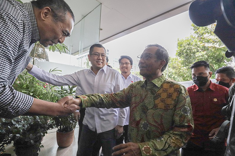 Mahfud MD Ditemani HT Silaturahmi dengan Ketua Persekutuan Gereja Indonesia - Bagian 3