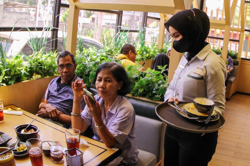 BPJPH Berikan Sertifikasi Halal kepada Imperial Kitchen & Dimsum dan Imperial Kitchen & Dimsum Signature - Bagian 4