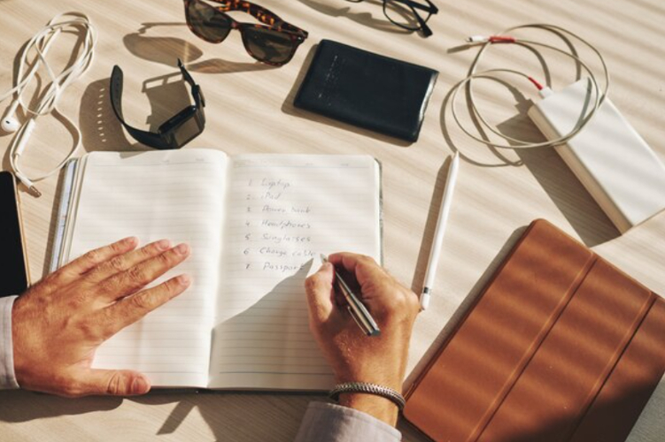 Buat Catatan Lebih Rapi dengan 5+ Cara Menulis Aesthetic Ini!