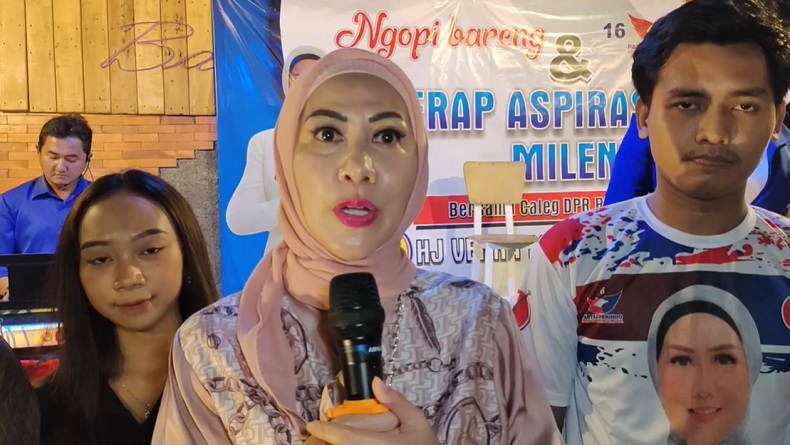 Ngopi Bareng di Kediri, Caleg Perindo Venna Melinda Ajak Anak Muda Melek Politik