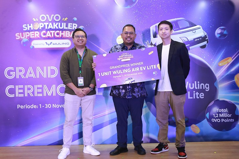 Modal Transaksi Mulai Rp10.000, Konsumen Ini Dapat Mobil Listrik - Bagian 2