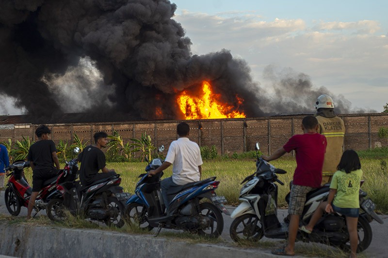 Kebakaran Gudang Penyulingan Minyak Jelantah di Klaten - Bagian 2
