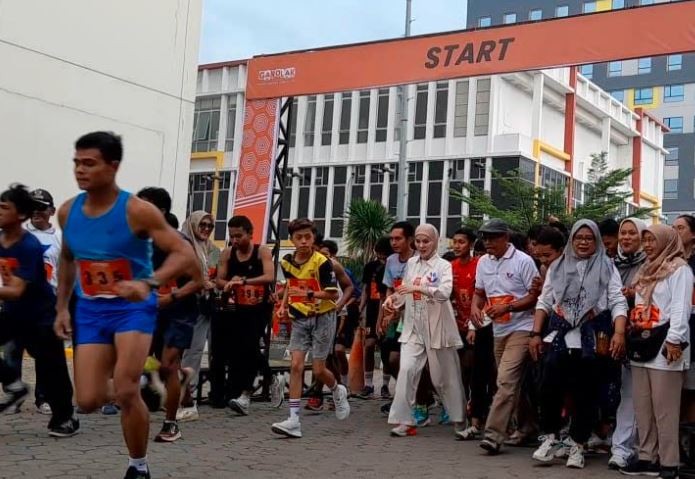Relawan Ganolak Ganjar-Mahfud Gelar Maraton dan Jalan Sehat di Jambi