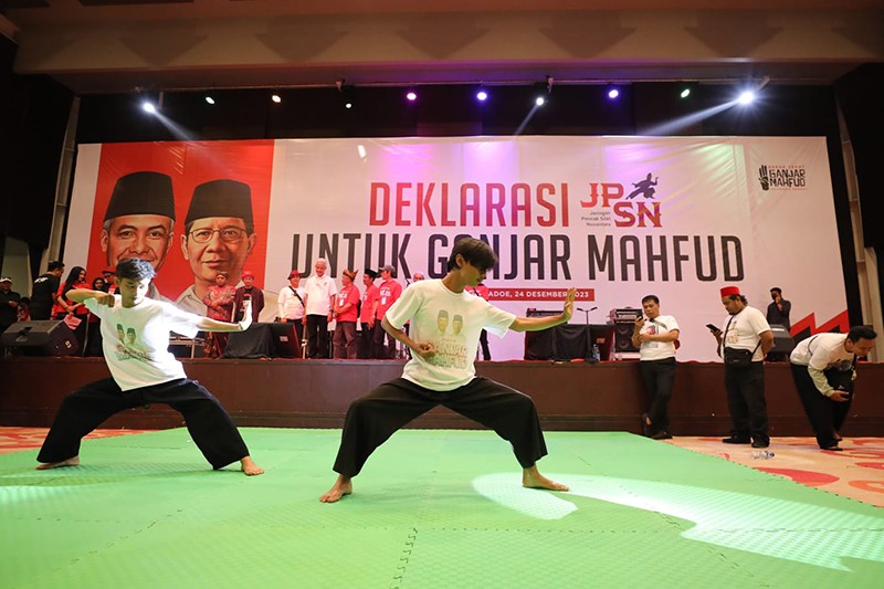 Belasan Ribu Pesilat Deklarasi Dukung Ganjar-Mahfud pada Pilpres 2024 - Bagian 4