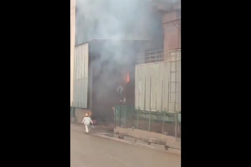 Sejumlah Pekerja Melompat dari Gedung Selamatkan Diri saat Ledakan Tungku Smelter di Morowali - Bagian 2
