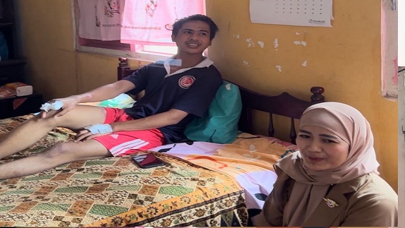 Caleg Partai Perindo Sinde Puspita Besuk Korban Selamat Erupsi Gunung Marapi