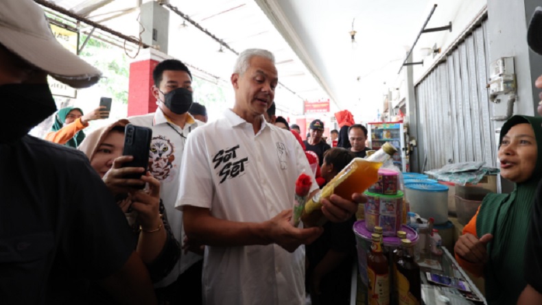 Ditawari Jamu Kuat Lelaki Kuda Laut di Pasar Nguter Sukoharjo, Ganjar: Berapa Harganya?