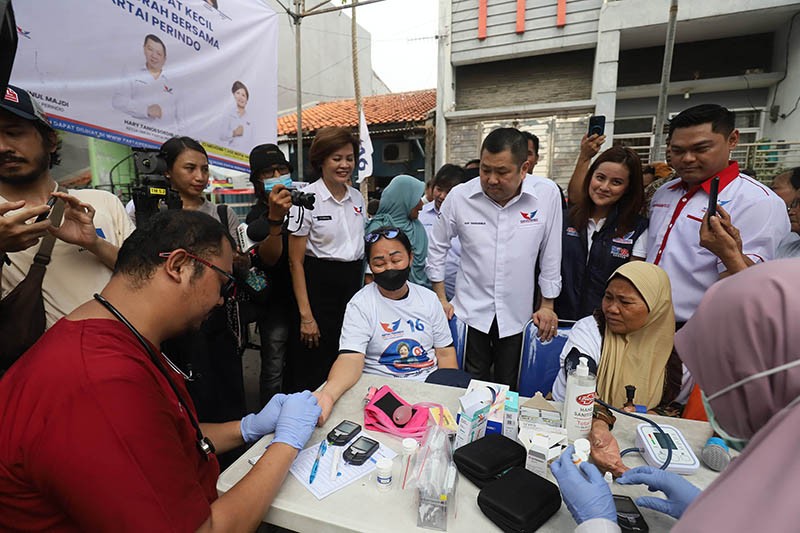 HT bersama Caleg Partai Perindo Ci Mehong Gelar Bazar Murah dan Pengobatan Gratis - Bagian 3
