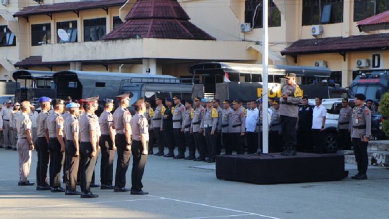 Kapolda Papua Pimpin Upacara Kenaikan Pangkat Personel, Perwira hingga Tamtama