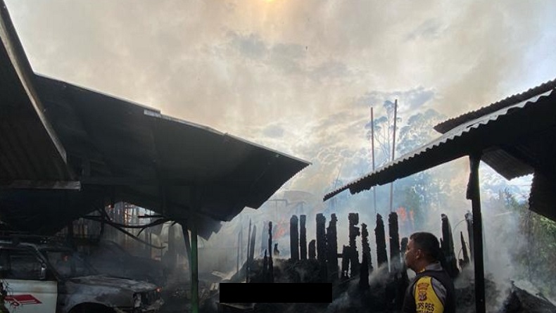 Buntut Kecelakaan Berujung Pembunuhan di Wamena, Keluarga Korban Serang Rumah Terduga Pelaku