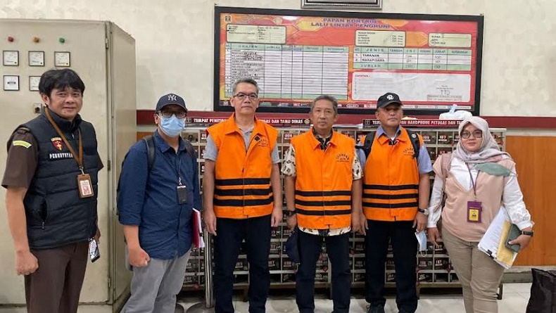 Penampakan Eks Wali Kota Bandung Yana Mulyana Cs Dijebloskan KPK ke Lapas Sukamiskin