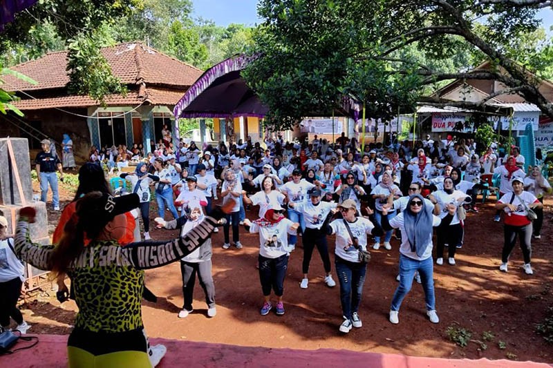 Ibu-Ibu Jepara Solid Menangkan Ganjar-Mahfud - Bagian 1