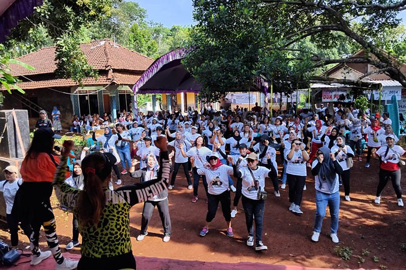 Ibu-Ibu Jepara Solid Menangkan Ganjar-Mahfud - Bagian 2