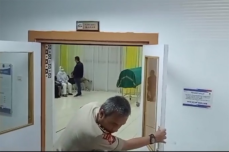 Jenazah Rizal Ramli Disemayamkan, Pemakaman Rabu Besok di TPU Jeruk Purut - Bagian 2