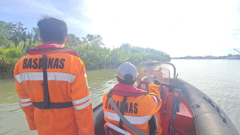 Terjatuh dari Kapal, 1 ABK Asal Pancoran Hilang di Perairan Pangkalbalam