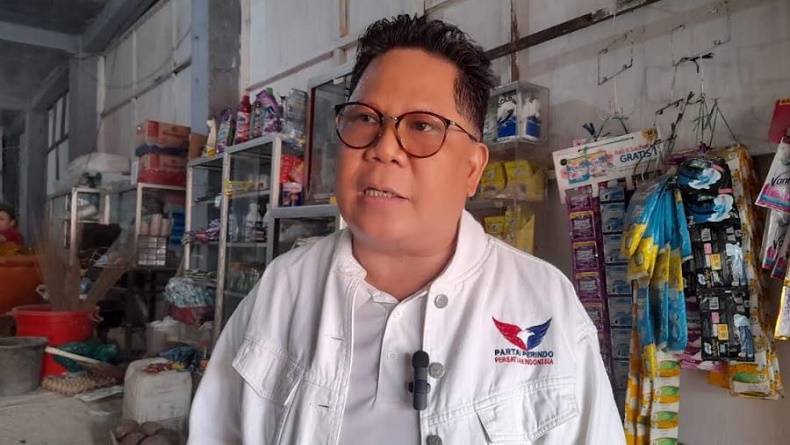 Bantu Masyarakat, Caleg Partai Perindo Yerry Tawalujan Gelar Pasar Murah di Manado