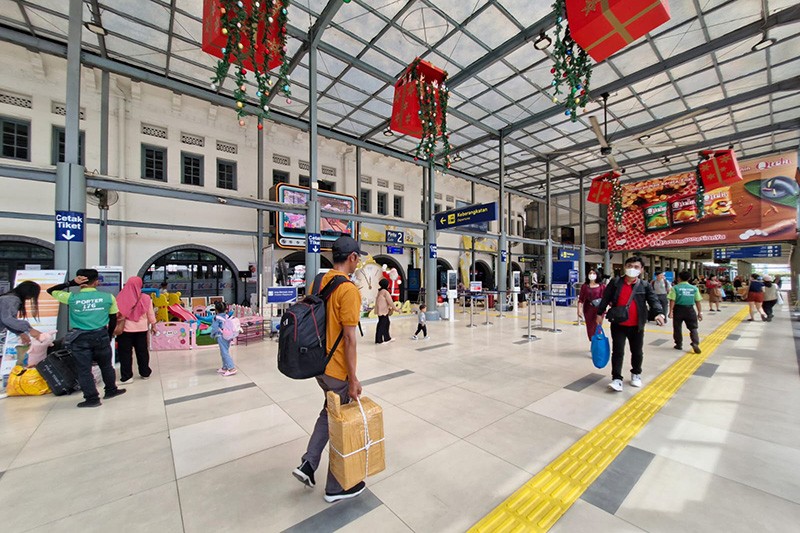 Suasana Stasiun Pasar Senen Pasca Kecelakaan Kereta di Cicalengka - Bagian 2
