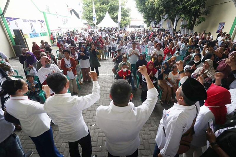 HT Tinjau Bazar Murah dan Cek Kesehatan Gratis Partai Perindo di Semarang - Bagian 2