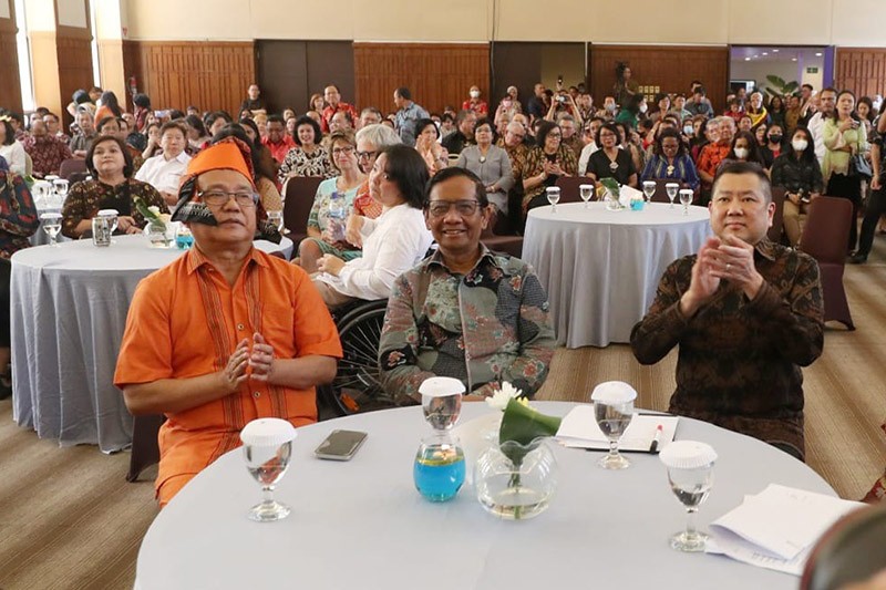 Mahfud MD Didampingi HT Hadiri Ibadah Syukur Awal Tahun PGI - Bagian 2