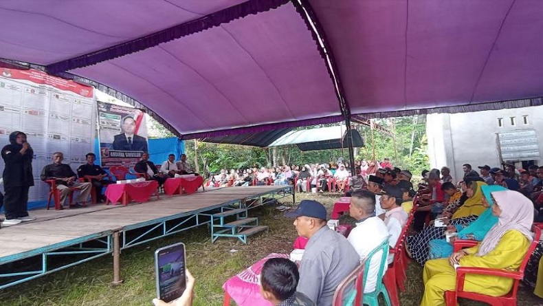 Kisah Haru Emak-Emak di OKU Dibantu Caleg Perindo Andaran Simbolon saat Anak Sakit