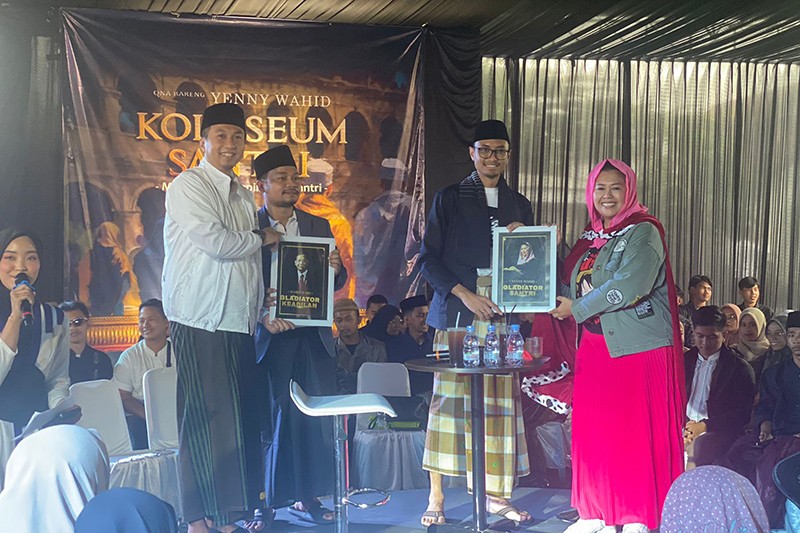 Yenny Wahid Tegaskan Mahfud MD Santri yang Berani Lawan Koruptor - Bagian 1