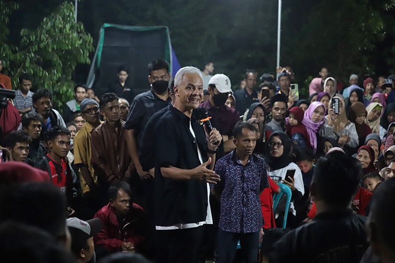 Ganjar Temui Warga Banyumas, Serap Keluhan dan Aspirasi - Bagian 2