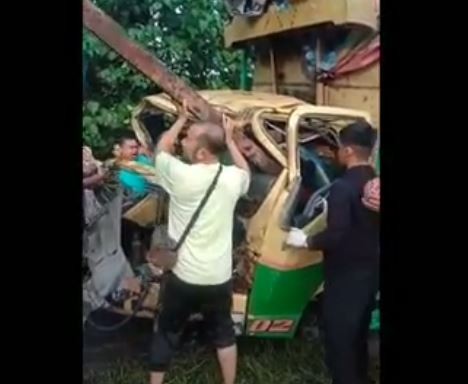 Kecelakaan di Labuhanbatu Utara, Trailer Tabrak Truk, 1 Tewas 2 Luka-Luka