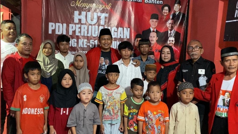 title PDIP Lebak Ajak Anak Yatim Doakan Ganjar -Mahfud Menang Pilpres 1 Putaran PDIP Lebak Ajak Anak Yatim Doakan Ganjar -Mahfud Menang Pilpres 1 Putaran
