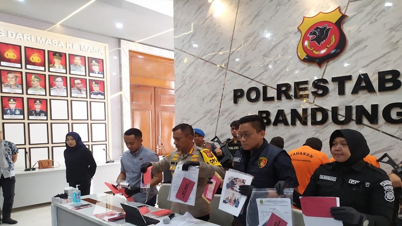 3 Pria Gelapkan 36 iPhone, Modus Jadi ASN Gadungan dari BPKAD Jabar