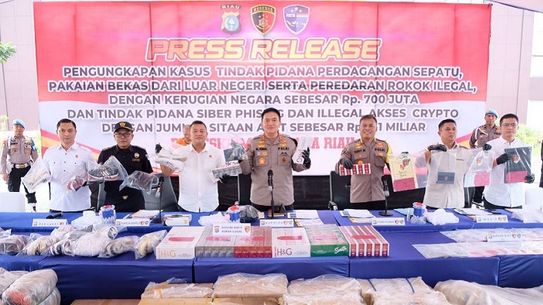 Polisi Gerebek Gudang Rokok Ilegal di Pekanbaru, 40.000 Bungkus Disita
