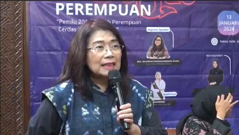 title Diskusi Bareng Driver Ojol Perempuan di Surabaya, TPN Ganjar Mahfud: Mereka Harus Dapat Perlindungan Diskusi Bareng Driver Ojol Perempuan di Surabaya, TPN Ganjar Mahfud: Mereka Harus Dapat Perlindungan