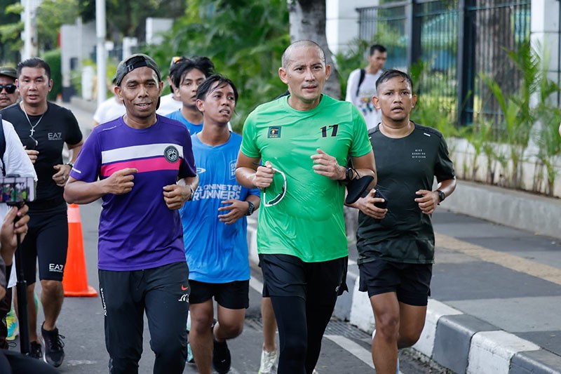 Sandiaga Uno Sat-Set Dukung Ganjar Pranowo, Lari Bareng di Penguin SeliweRUN - Bagian 4