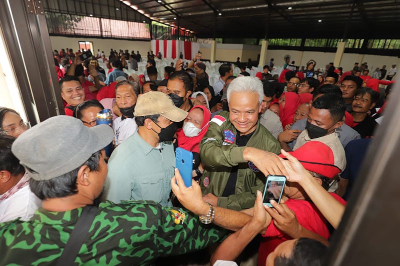 Capres Ganjar Pranowo Temui Kelompok Tani dan UMKM di Purbalingga - Bagian 2
