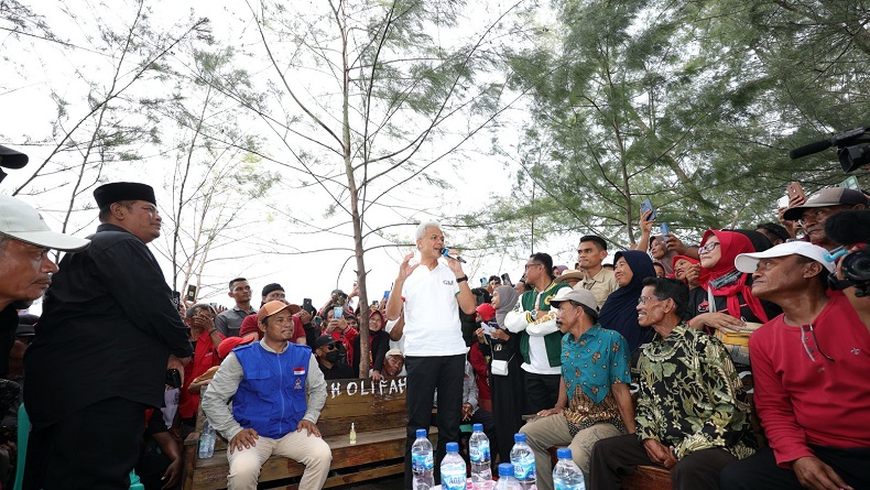 Warga Pekalongan Ingat Jasa Ganjar Bangun Tanggul Laut: Terima Kasih, Kini Tidak Banjir Rob Lagi