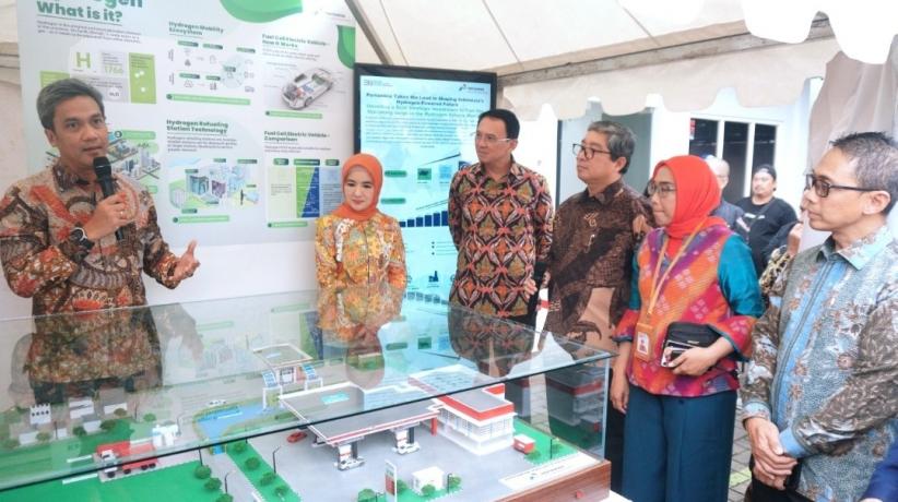 Pertamina Kolaborasi Toyota Kembangkan Bahan Bahan Mobil Hidrogen Di ...