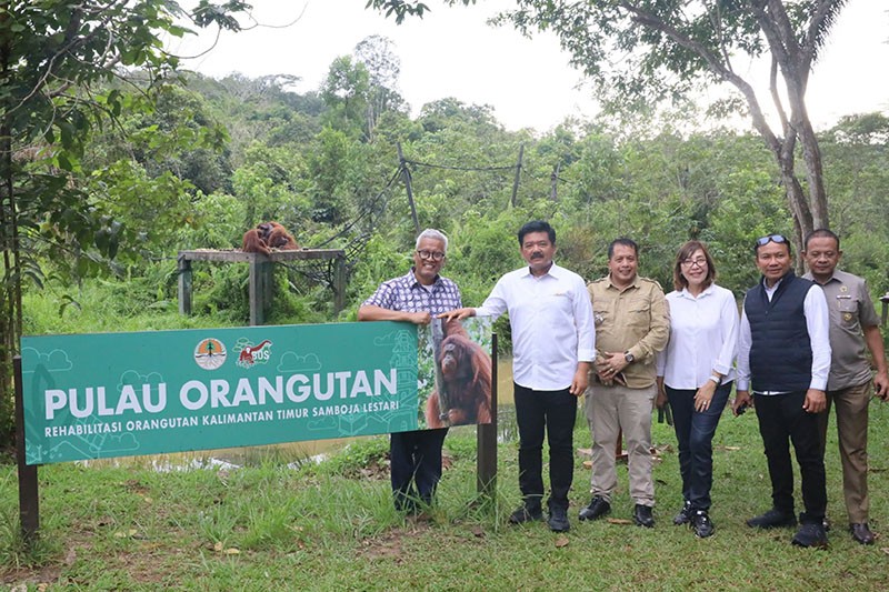 Lindungi Konservasi Satwa di Kalimantan, Menteri ATR/Kepala BPN Serahkan Sertifikat kepada BOSF - Bagian 2