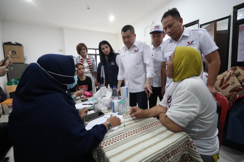 Kedatangan HT Disambut Gembira Warga Jakpus saat Sosialisasi Caleg Partai Perindo - Bagian 4
