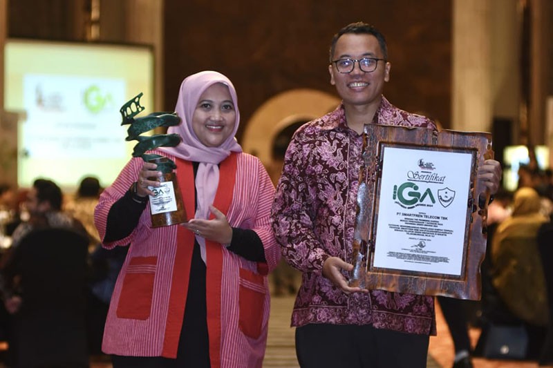 Program Edukasi Lingkungan Bebas Sampah dan eSIM Smartfren Raih Indonesia Green Awards 2024 - Bagian 2