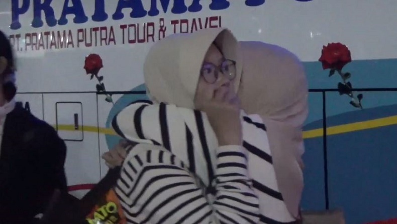 title Identitas 2 Korban Tewas Kecelakaan di Tol Ngawi-Solo, Sutining Guru BK dan Siswa Nabil Identitas 2 Korban Tewas Kecelakaan di Tol Ngawi-Solo, Sutining Guru BK dan Siswa Nabil