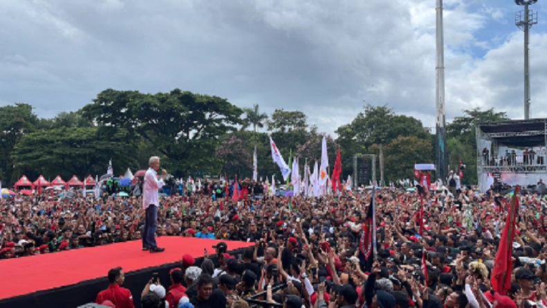 title Kampanye Akbar di Bandung, Ganjar Pranowo Bicara Nasib Petani dan Internet Gratis Kampanye Akbar di Bandung, Ganjar Pranowo Bicara Nasib Petani dan Internet Gratis
