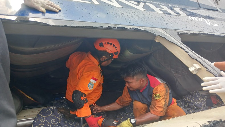 title Kecelakaan Bus Shantika Terjun di Tol Pemalang, Polda Jateng Turunkan Tim TAA Kecelakaan Bus Shantika Terjun di Tol Pemalang, Polda Jateng Turunkan Tim TAA