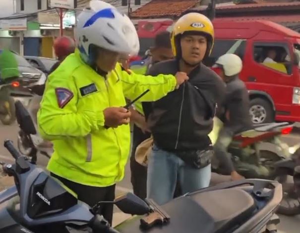 Viral Pemotor Ditangkap Bawa Pistol di Bandung, Ini Kata Kapolresta