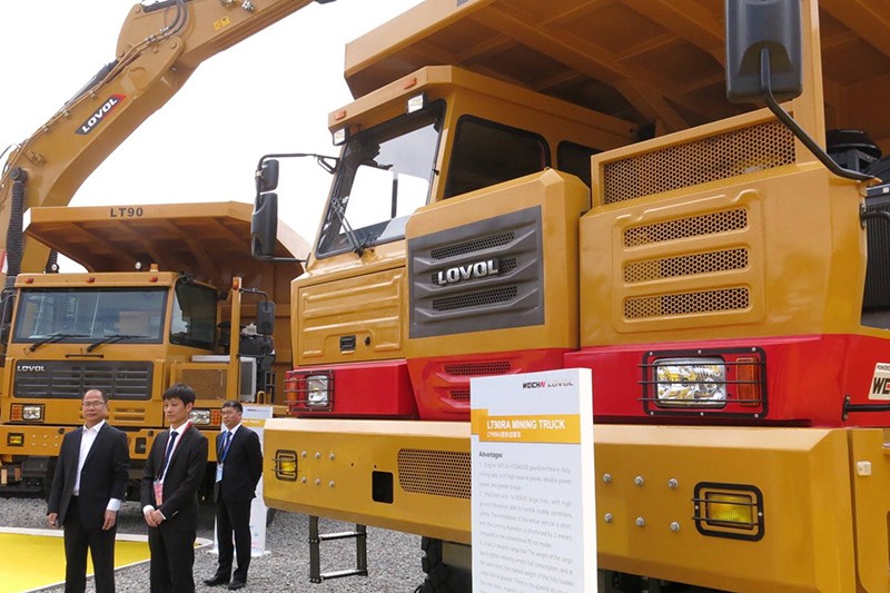 Jalin Kerja Sama dengan MNC Kapital, SHIG Pamerkan Ragam Alat Berat dan Transportasi - Bagian 3