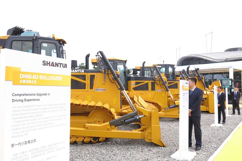 Jalin Kerja Sama dengan MNC Kapital, SHIG Pamerkan Ragam Alat Berat dan Transportasi - Bagian 5