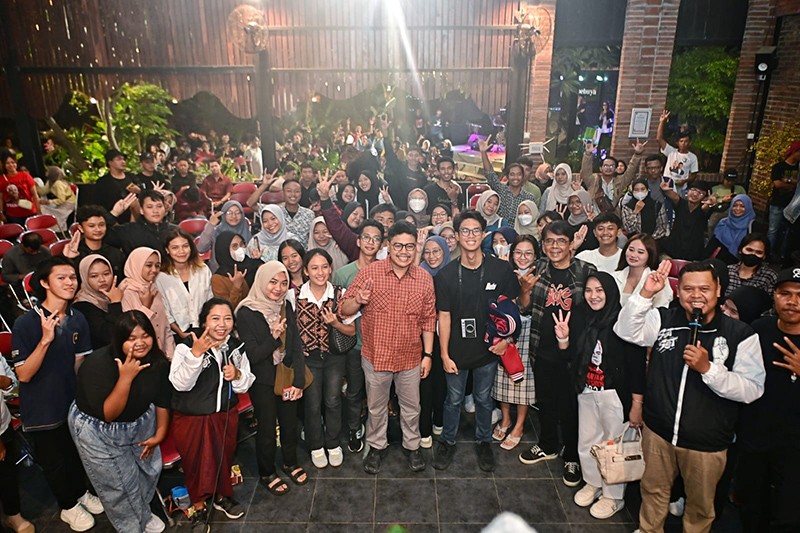 Alam Ganjar Suarakan Program Internet Gratis dan Satu Sarjana kepada Pemuda Kulon Progo - Bagian 4