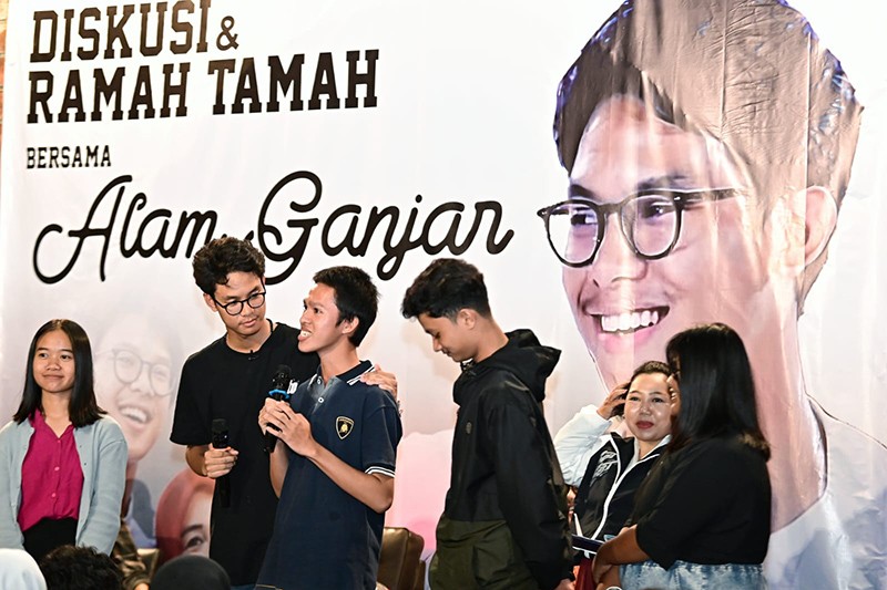 Alam Ganjar Suarakan Program Internet Gratis dan Satu Sarjana kepada Pemuda Kulon Progo - Bagian 3