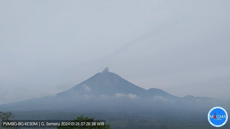 title Gunung Semeru 39 Kali Gempa Erupsi Dalam 6 Jam, Status Masih Siaga Gunung Semeru 39 Kali Gempa Erupsi Dalam 6 Jam, Status Masih Siaga