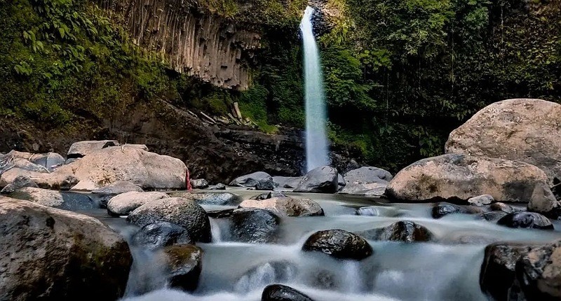 curug indah di bogor