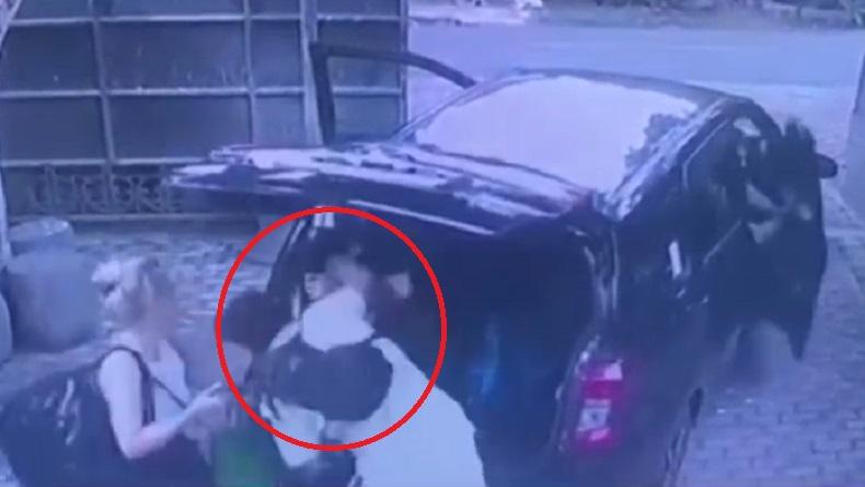  Viral WNA di Bali Aniaya Satpam Vila hingga Gigi Copot